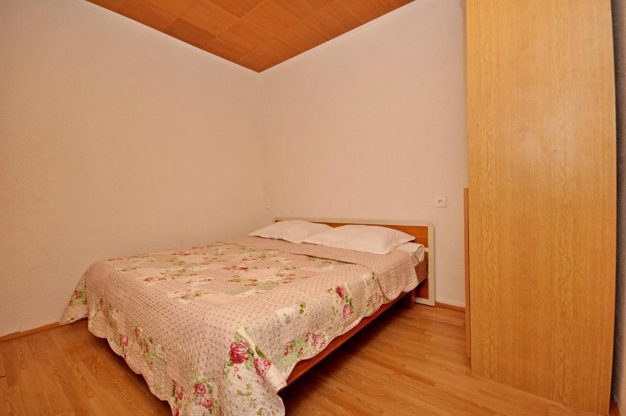 Apartment Jakov Donji Okrug  Exterior foto